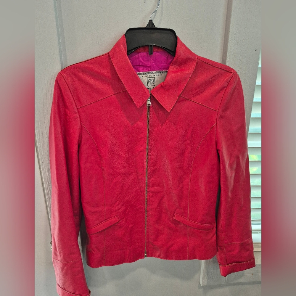 Peruzzi Italian Pink Leather Jacket with Zipper Closure